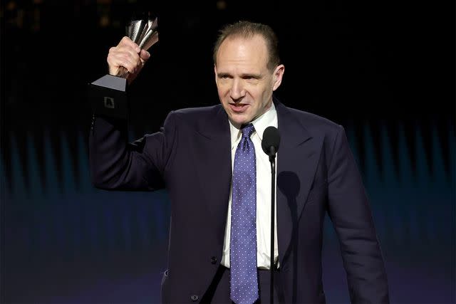 Chelsea Handler And Ralph Fiennes: Just Friends? Recent Sightings Explained Chelsea Handler And Ralph Fiennes: Just Friends? Recent Sightings Explained
