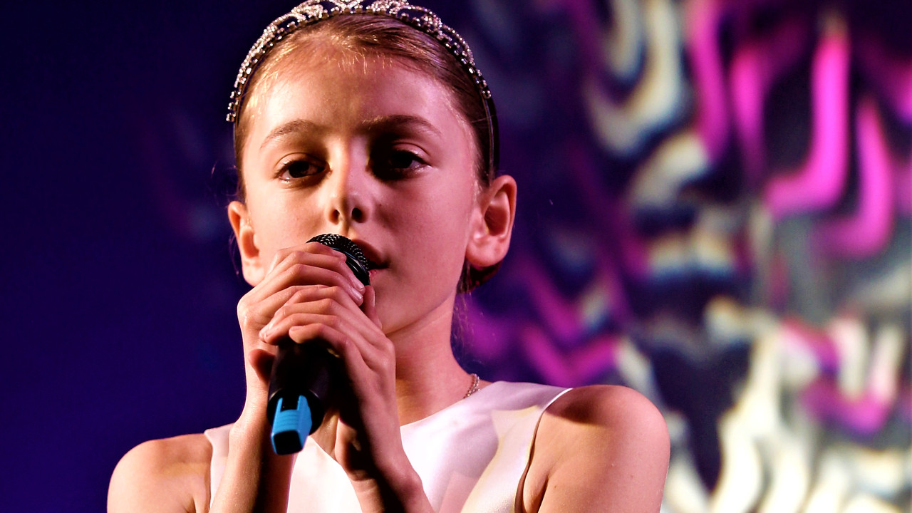 Child's Anxiety Causes Britain's Got Talent Interruption Child's Anxiety Causes Britain's Got Talent Interruption