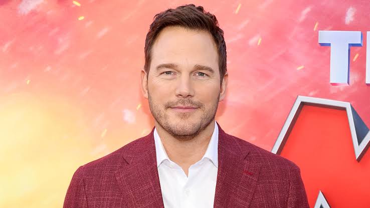 Chris Pratt Comments On Patrick Schwarzenegger's White Lotus Performance Chris Pratt Comments On Patrick Schwarzenegger's White Lotus Performance