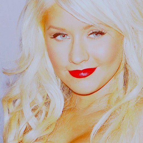 Christina Aguilera: Fan's Inappropriate Kiss Sparks Outrage Christina Aguilera: Fan's Inappropriate Kiss Sparks Outrage