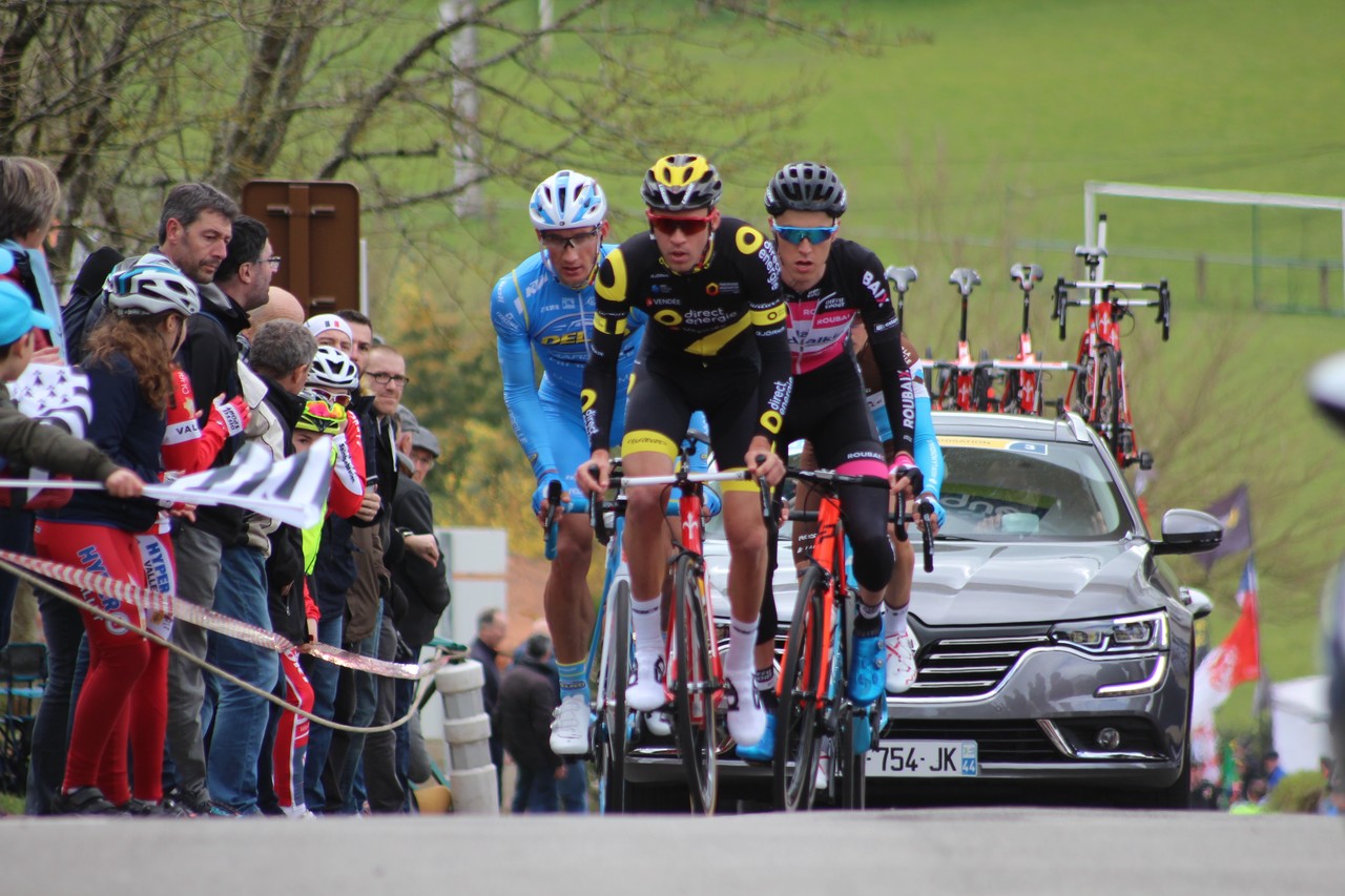 Cinq Itinéraires Cyclistes Pour Découvrir La Loire, Le Vignoble Nantais Et L'Estuaire Cinq Itinéraires Cyclistes Pour Découvrir La Loire, Le Vignoble Nantais Et L'Estuaire