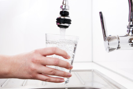Comment Filtrer L'eau Du Robinet Et Réduire La Pollution ? Comment Filtrer L'eau Du Robinet Et Réduire La Pollution ?