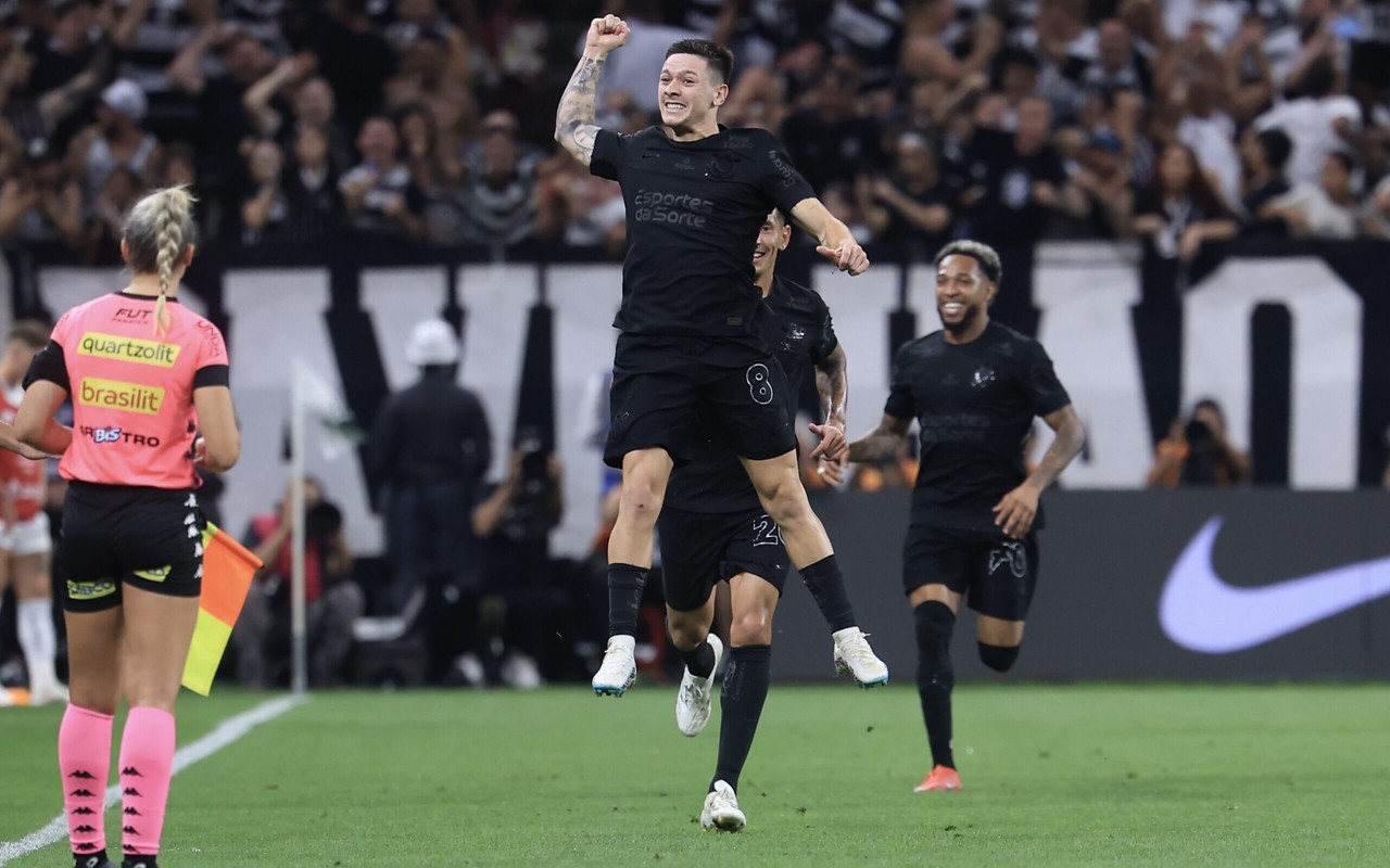 Corinthians Vence Santos Com Neymar Apagado: Timão Fisga O Peixe Por 2x1 Corinthians Vence Santos Com Neymar Apagado: Timão Fisga O Peixe Por 2x1