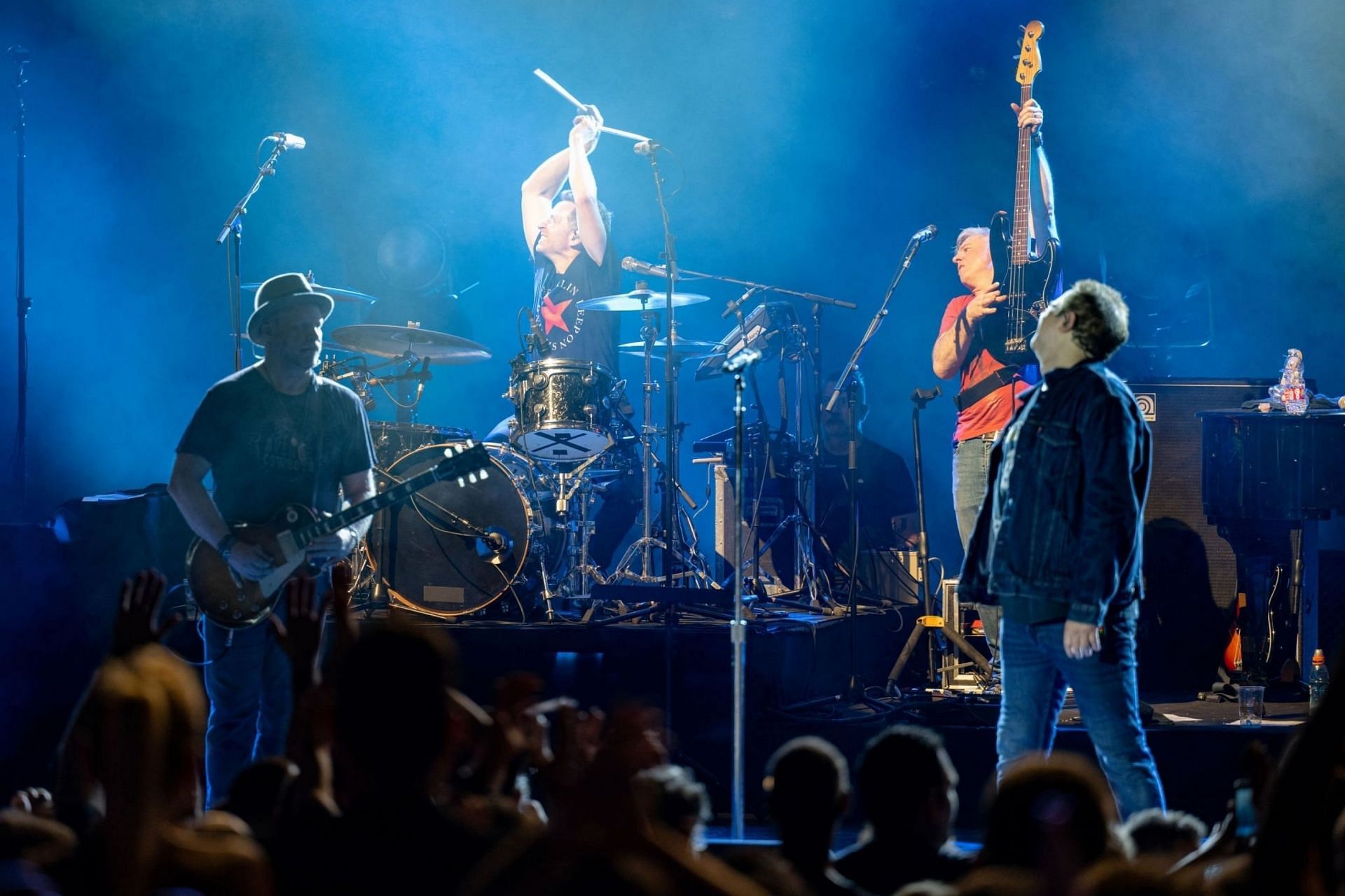 Counting Crows Vegas Show: Dates, Tickets & Venue Details Counting Crows Vegas Show: Dates, Tickets & Venue Details