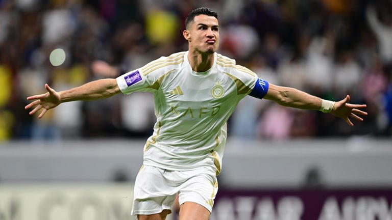 Cristiano Ronaldo'nun Al Nassr Geleceği Netleşti: 2 Yıllık Sözleşme Cristiano Ronaldo'nun Al Nassr Geleceği Netleşti: 2 Yıllık Sözleşme