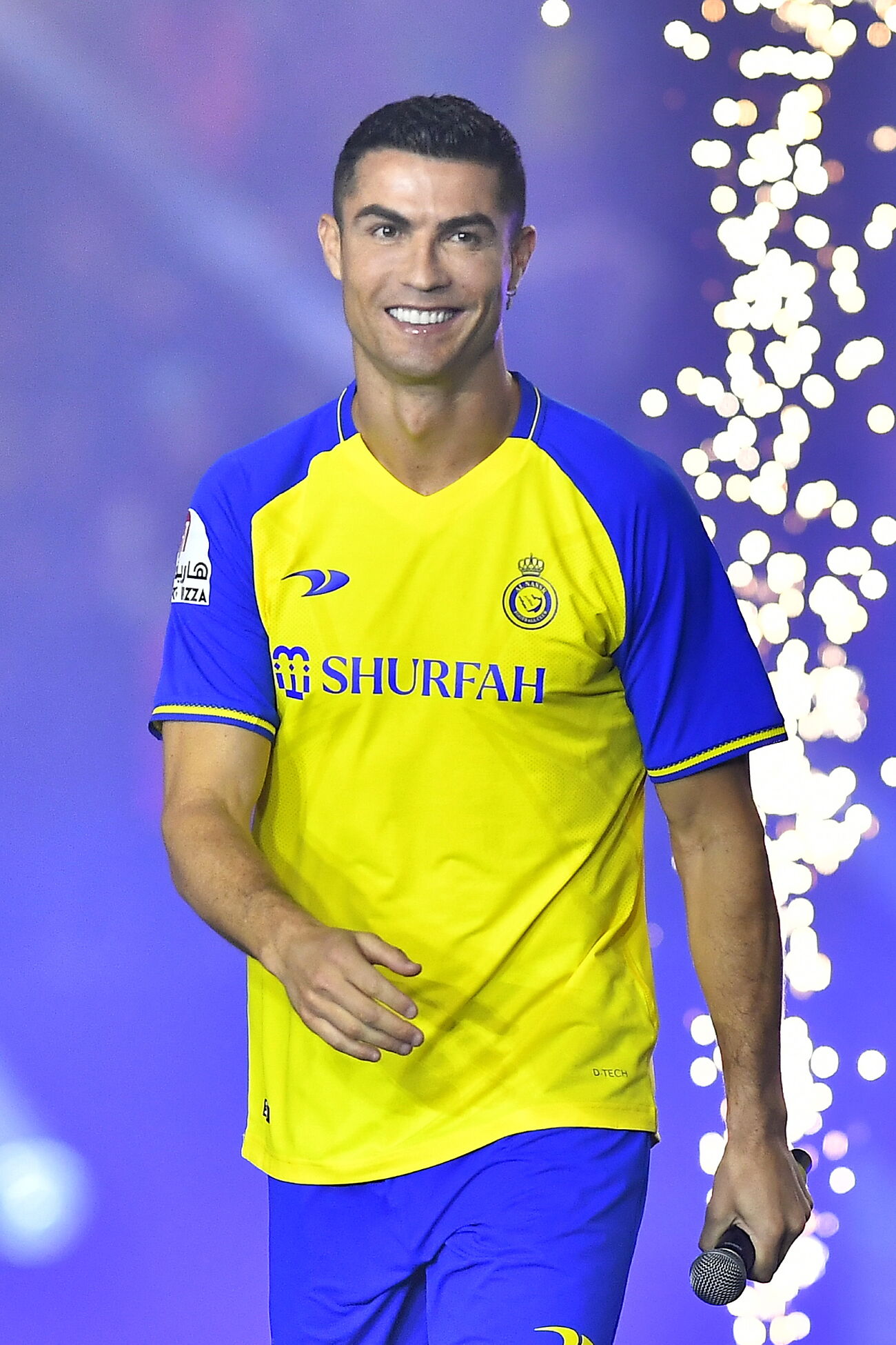 Cristiano Ronaldo'nun Al Nassr Macerası Başlıyor: 2 Yıllık Sözleşme Detayları Cristiano Ronaldo'nun Al Nassr Macerası Başlıyor: 2 Yıllık Sözleşme Detayları