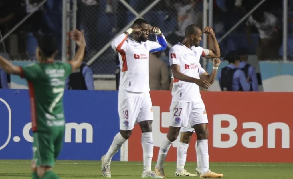 Crónica Del Partido: Olimpia Se Impone 2-0 Ante Peñarol Crónica Del Partido: Olimpia Se Impone 2-0 Ante Peñarol