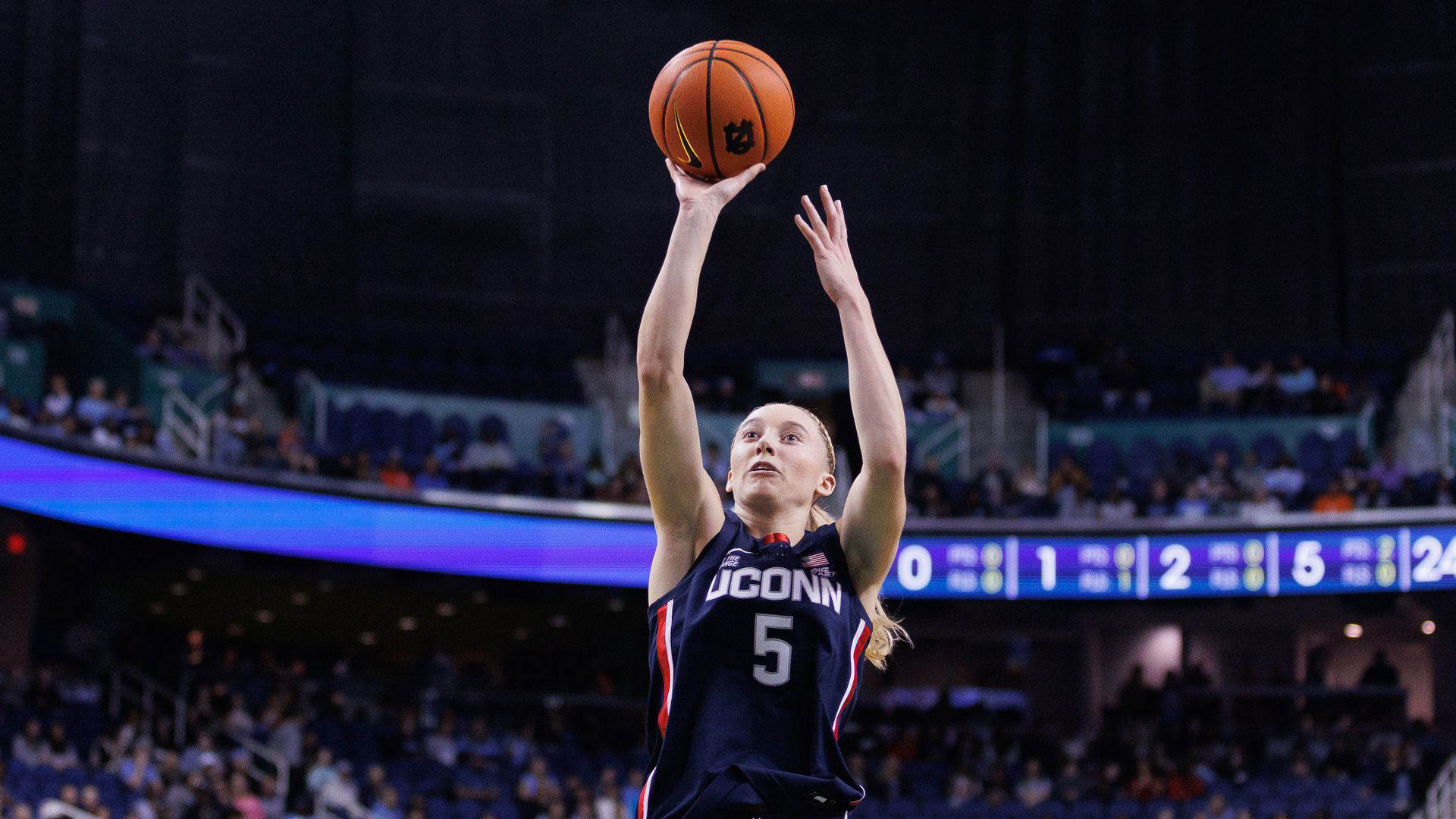 Dallas Wings' Bueckers Nets 10 Points In WNBA Debut Dallas Wings' Bueckers Nets 10 Points In WNBA Debut