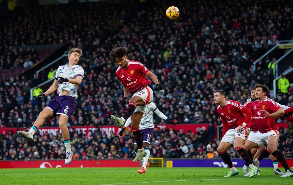 Dean Huijsen: Premier League Rumour Mill Churns Dean Huijsen: Premier League Rumour Mill Churns