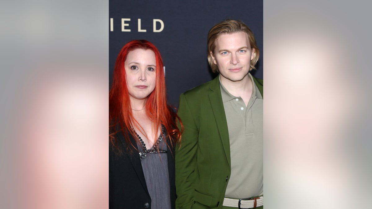 Debate Reignited: Sean Penn Questions Dylan Farrow's Claims Against Woody Allen Debate Reignited: Sean Penn Questions Dylan Farrow's Claims Against Woody Allen
