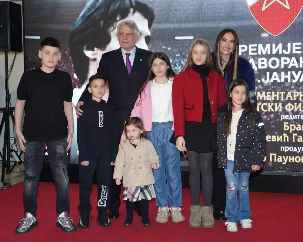 Deca Mirke I Rodžera Federera: Upoznajte Blizance Deca Mirke I Rodžera Federera: Upoznajte Blizance