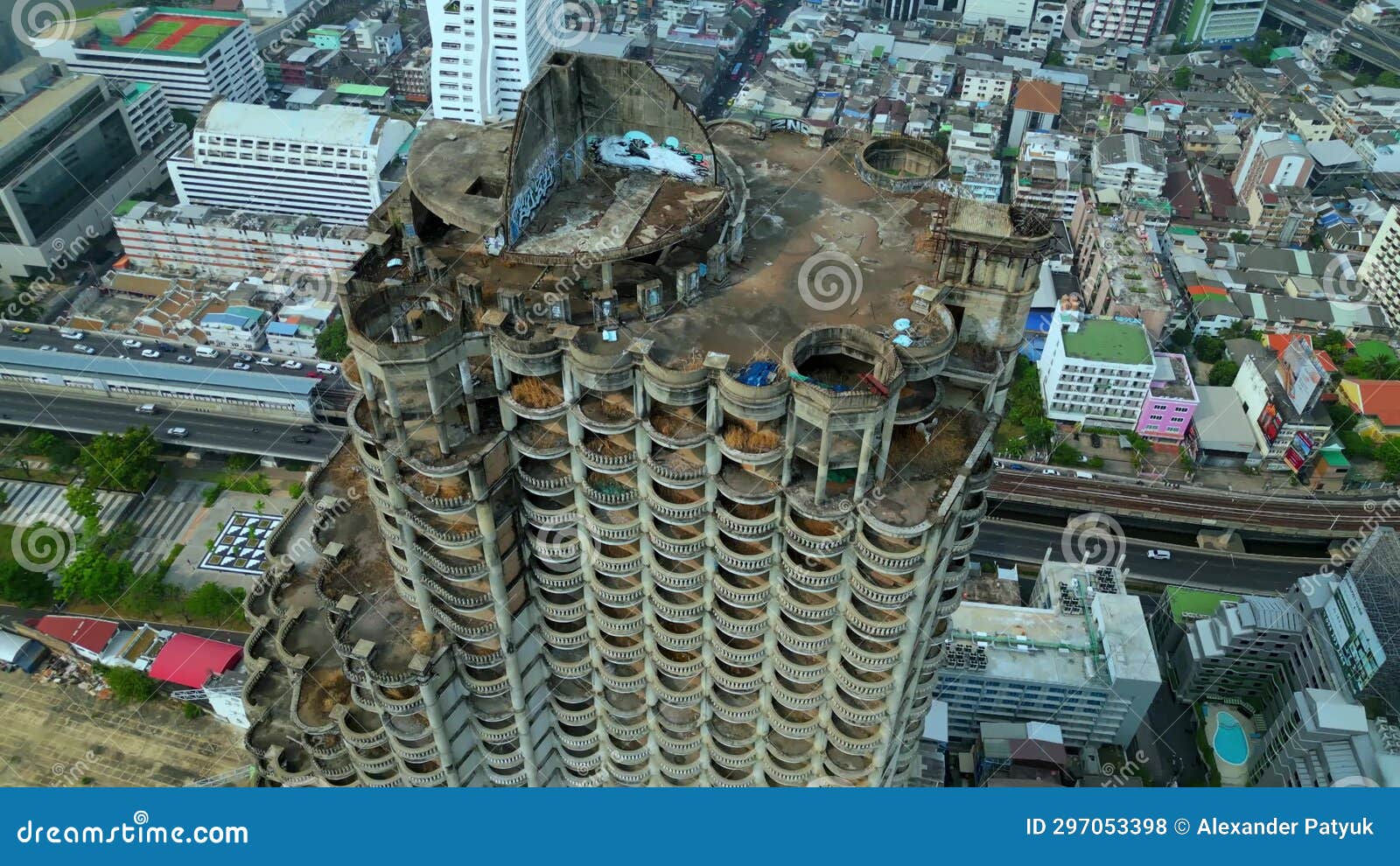 Decade-Long Pause Ends: Construction Resumes On World's Tallest Abandoned Skyscraper Decade-Long Pause Ends: Construction Resumes On World's Tallest Abandoned Skyscraper