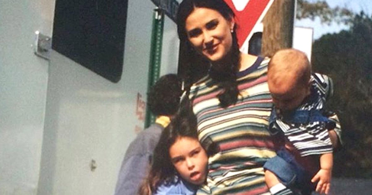 Demi Moore's Daughter's Regretful Remark About Ex-Stepdad Ashton Kutcher Demi Moore's Daughter's Regretful Remark About Ex-Stepdad Ashton Kutcher