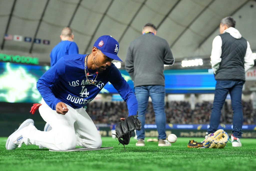 Dodgers' Betts Sidelined By Illness: Out Of Freeway Series Opener Dodgers' Betts Sidelined By Illness: Out Of Freeway Series Opener