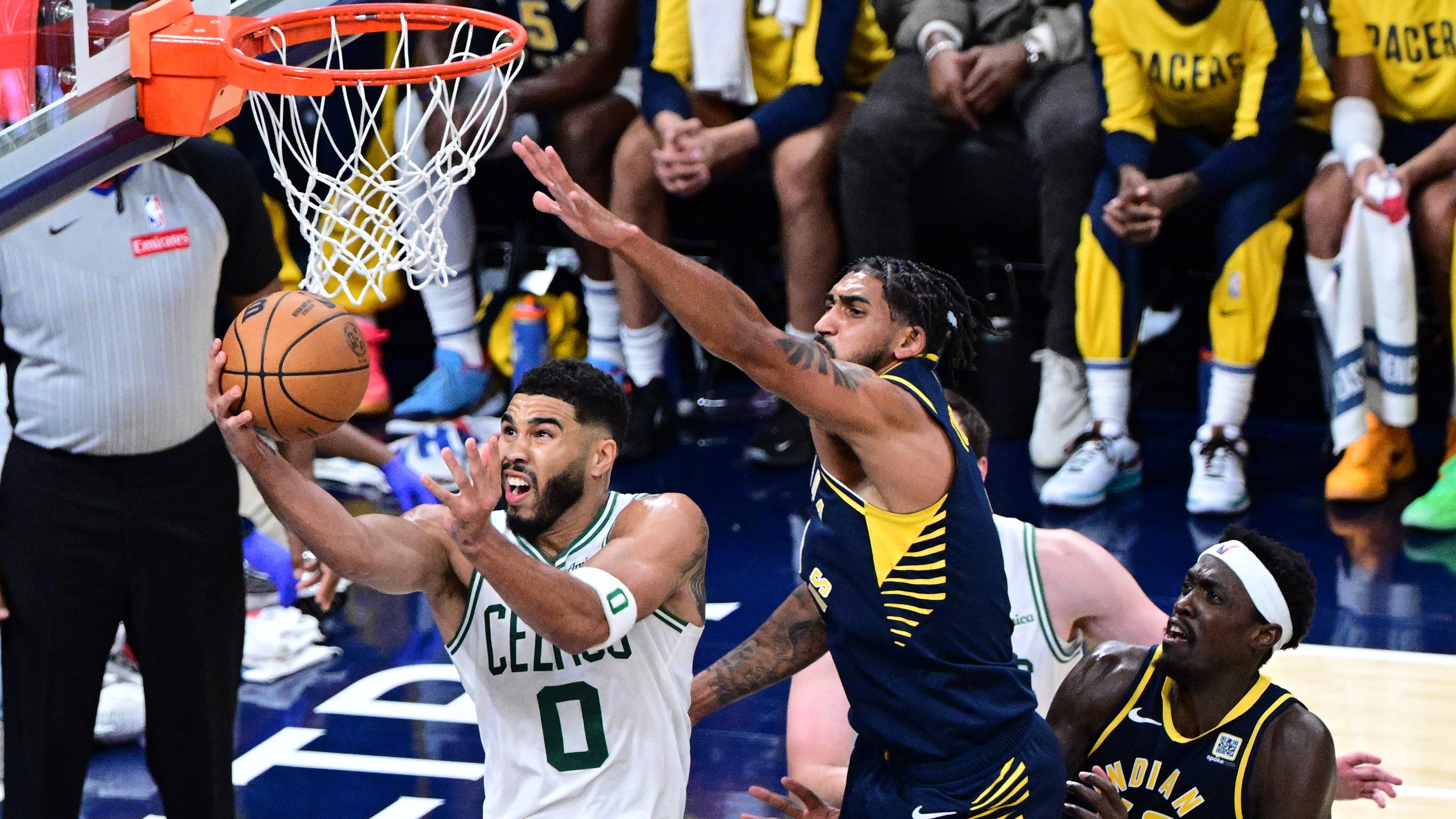 Dominant Celtics Clinch Division Title In Blowout Dominant Celtics Clinch Division Title In Blowout