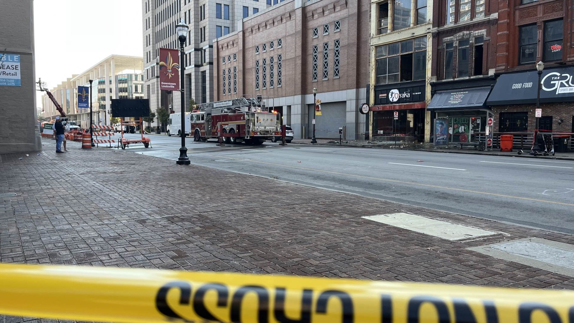 Downtown Louisville Buildings Evacuated Due To Gas Leak Investigation Downtown Louisville Buildings Evacuated Due To Gas Leak Investigation