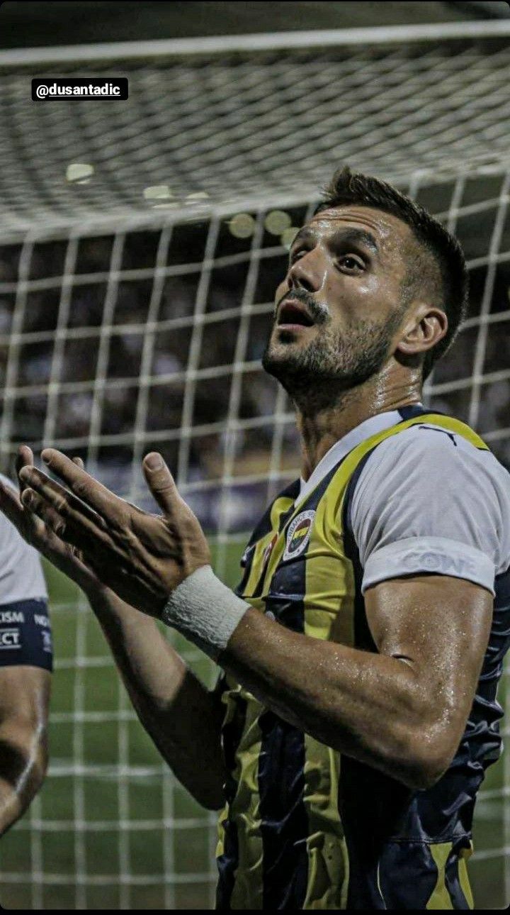 Dušan Tadić: Fenerbahçe Tarihinin Yeni Yıldızı Dušan Tadić: Fenerbahçe Tarihinin Yeni Yıldızı