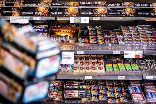 Een Op De Zes Blijft Ondanks Vuurwerkverbod Kopen Een Op De Zes Blijft Ondanks Vuurwerkverbod Kopen