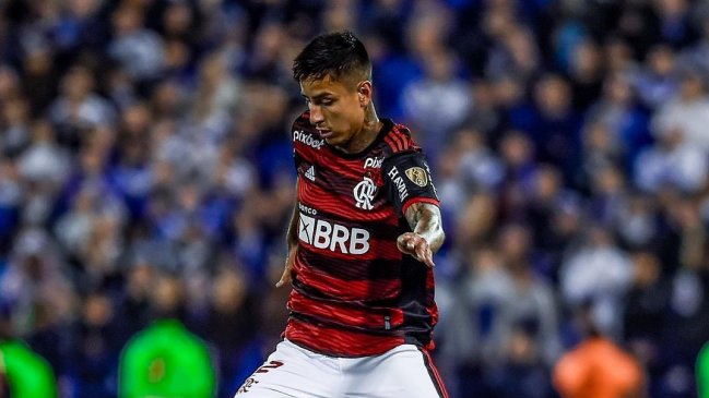 El Emotivo Gesto De Erick Pulgar Con La Afición Del Flamengo El Emotivo Gesto De Erick Pulgar Con La Afición Del Flamengo