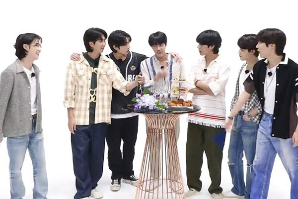El Episodio De Run BTS! Con Jin Como Héroe De Acción El Episodio De Run BTS! Con Jin Como Héroe De Acción