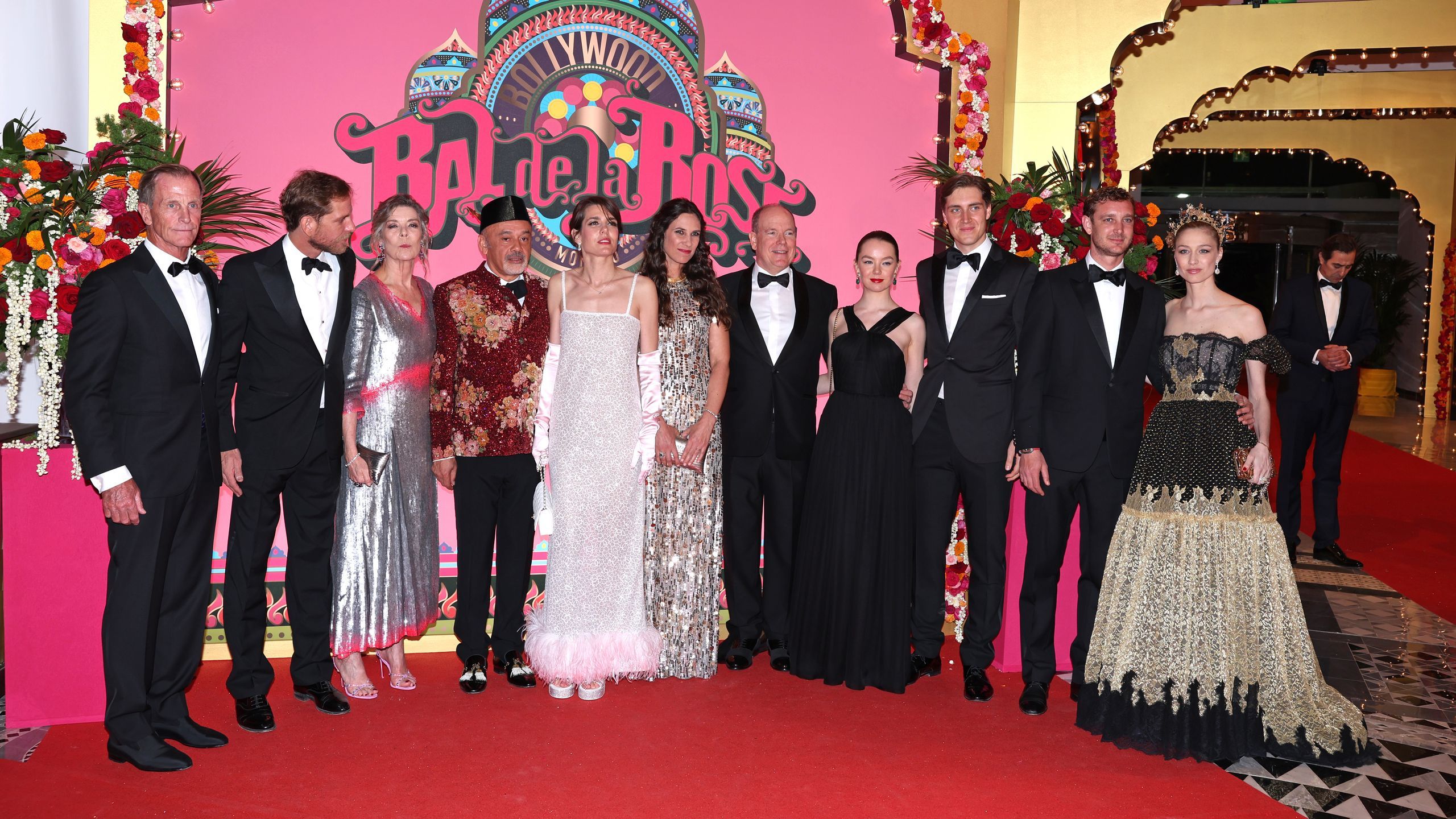 El Estilo En El Baile De La Rosa 2025: Carolina De Mónaco Y Otros Looks Icónicos El Estilo En El Baile De La Rosa 2025: Carolina De Mónaco Y Otros Looks Icónicos