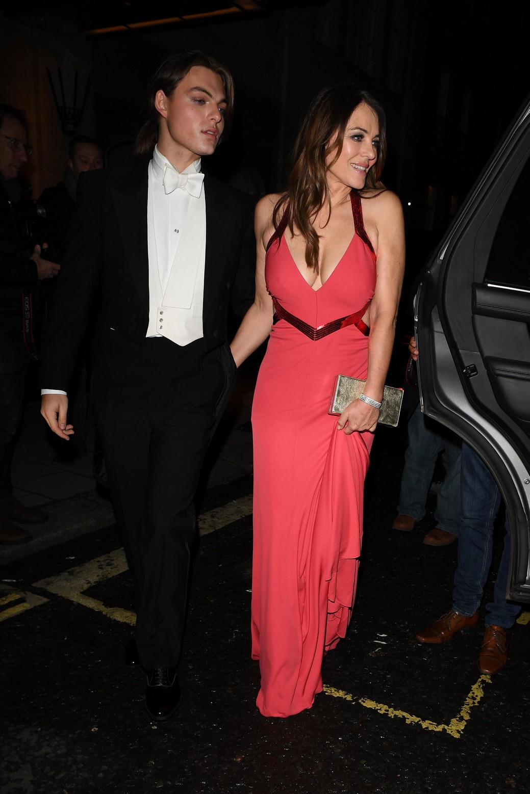 Elizabeth Hurley: A Celebration Of Confidence And Cleavage Elizabeth Hurley: A Celebration Of Confidence And Cleavage
