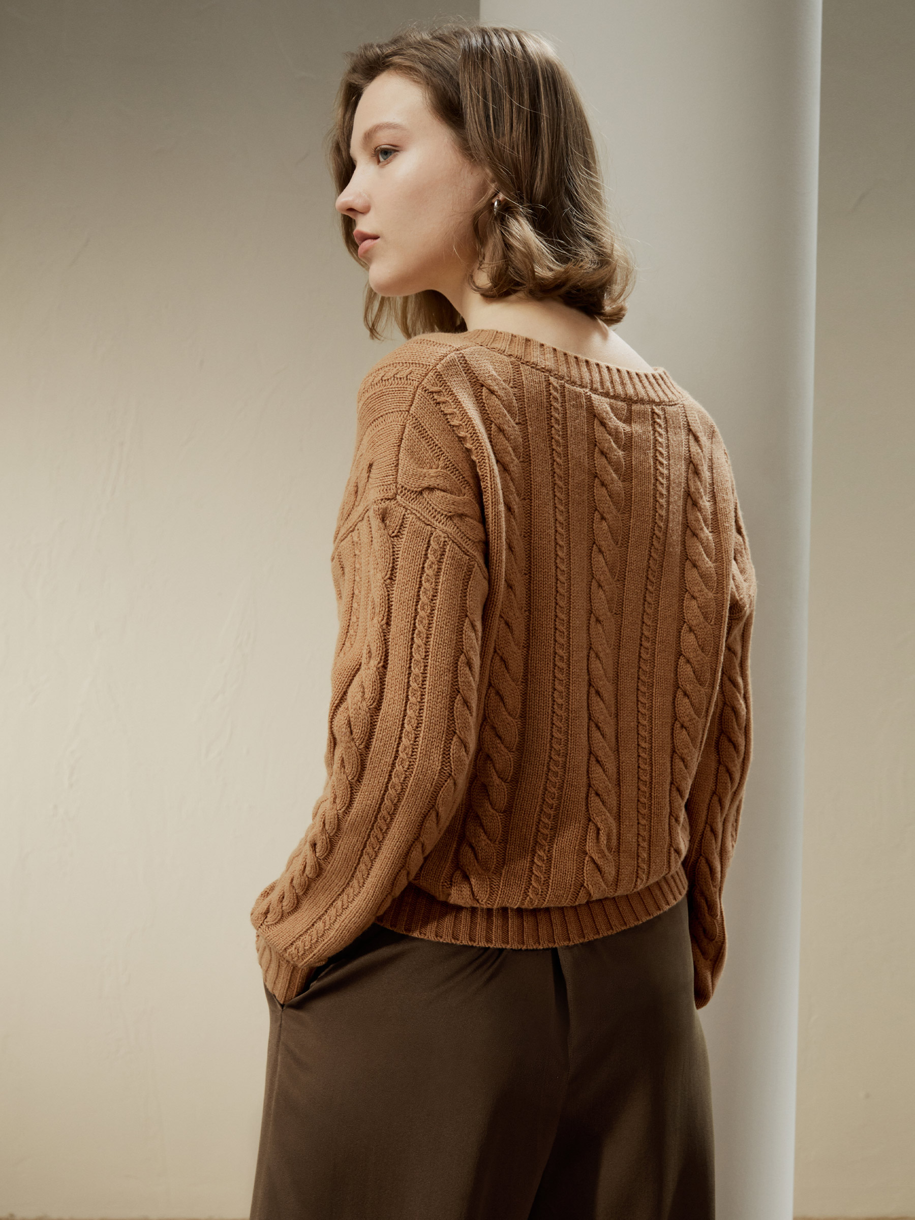 Elizabeth Stewart X Lilysilk: Spring 2024 Collection Unveiled Elizabeth Stewart X Lilysilk: Spring 2024 Collection Unveiled