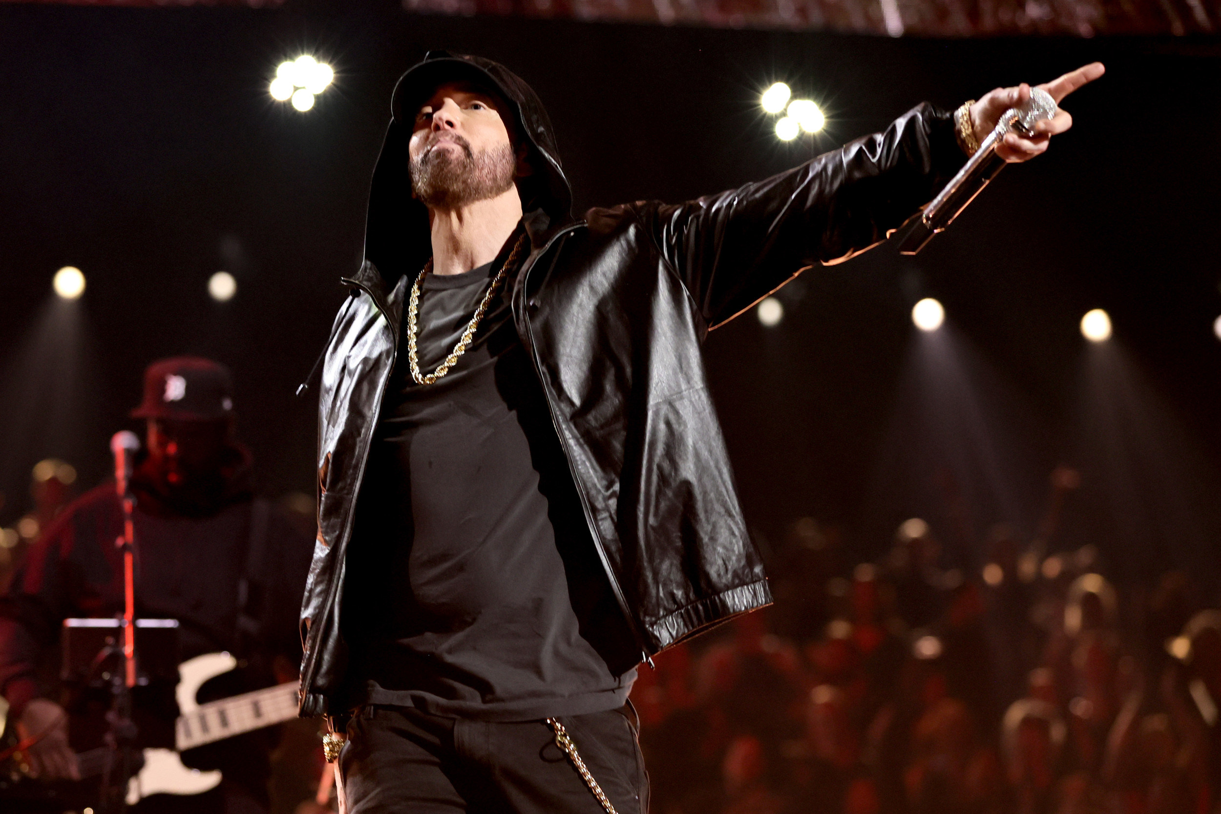 Eminem's Controversial Gwen Stefani Lyric: The Full Explanation Eminem's Controversial Gwen Stefani Lyric: The Full Explanation