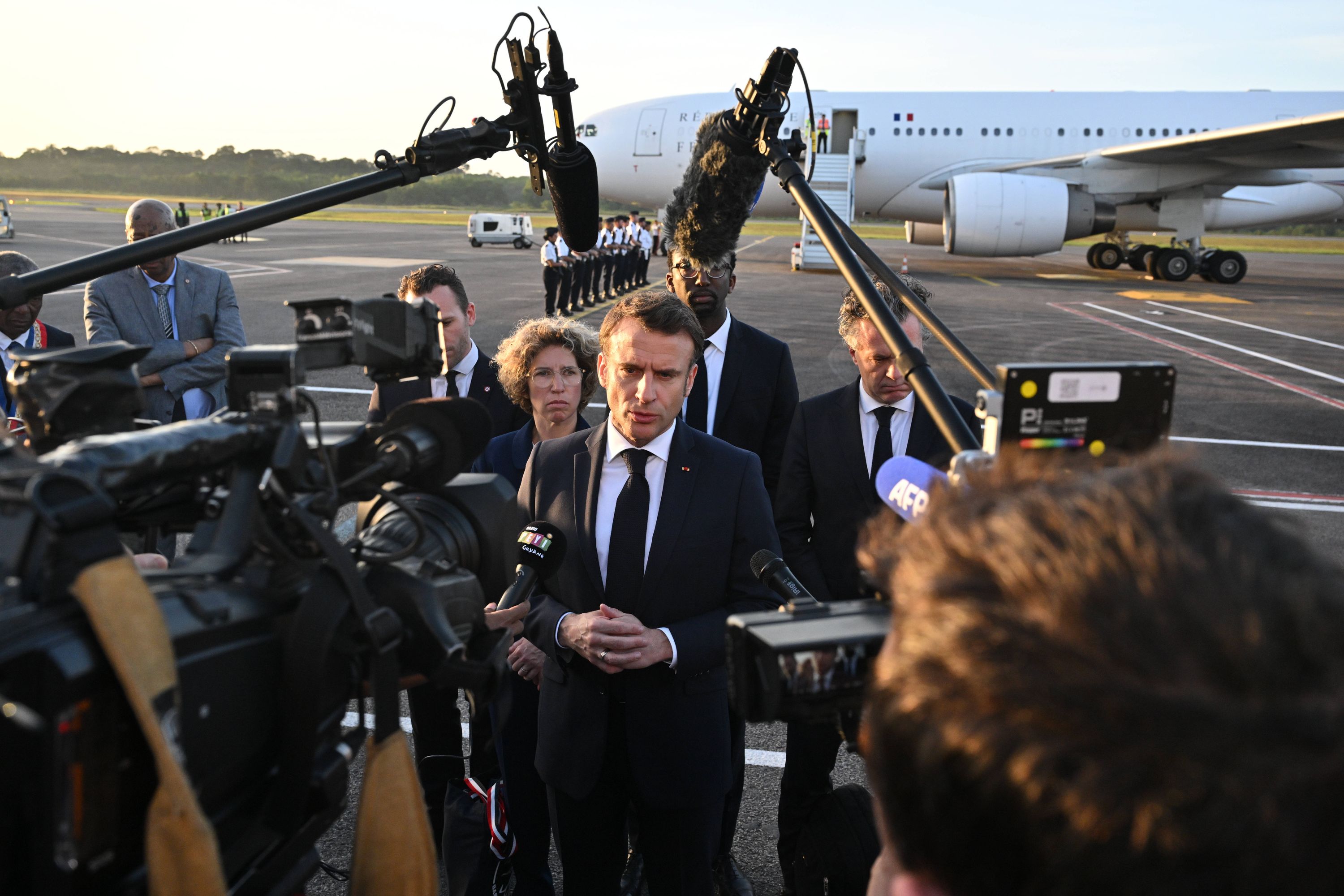 Emmanuel Macron : Une Pression Accrue Sur La Russie Annoncée Emmanuel Macron : Une Pression Accrue Sur La Russie Annoncée