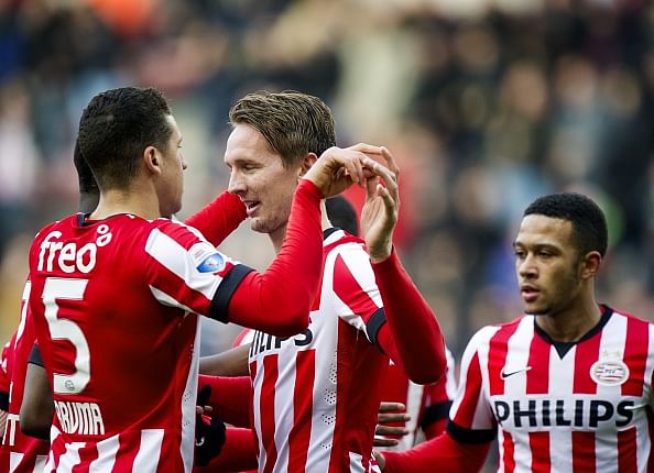 Eredivisie Title Race: Ajax Extends Lead, Feyenoord Challenges PSV Eredivisie Title Race: Ajax Extends Lead, Feyenoord Challenges PSV