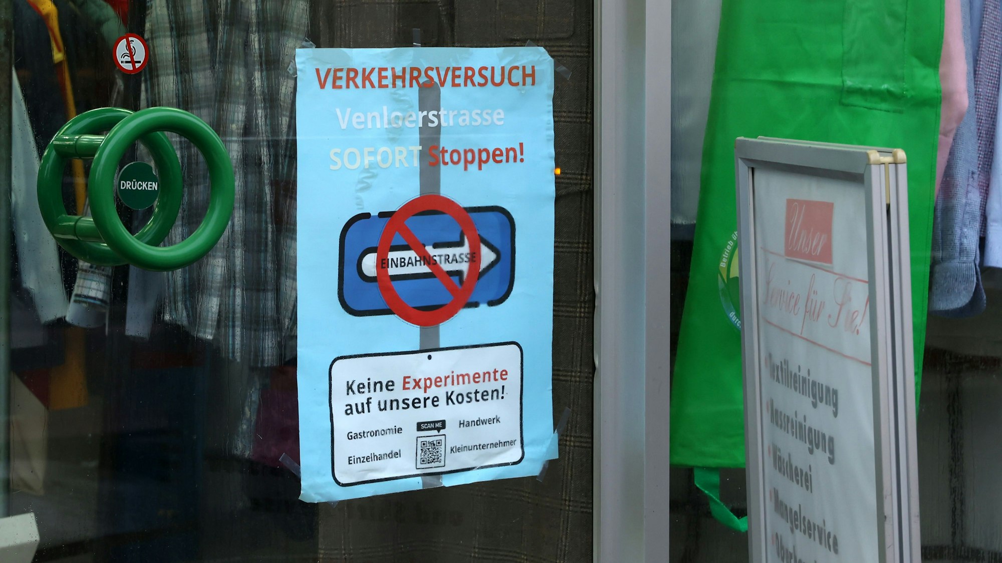 Eröffnung Der Karl Weinbar An Der Venloer Straße Eröffnung Der Karl Weinbar An Der Venloer Straße
