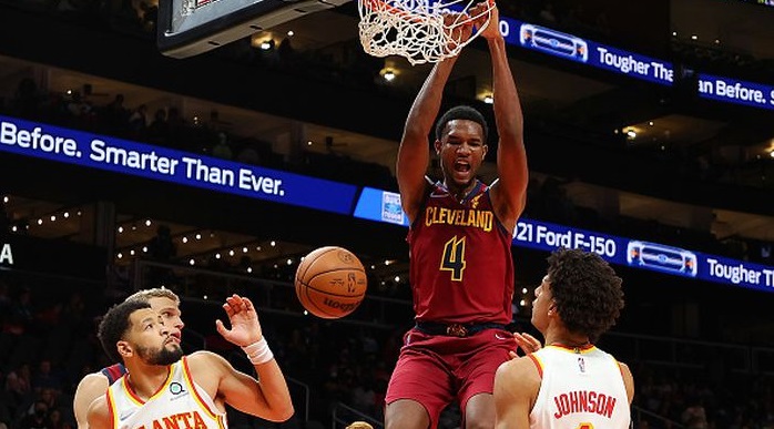 Evan Mobley Fuels Cavaliers' Franchise-Record 16-Game Win Streak Evan Mobley Fuels Cavaliers' Franchise-Record 16-Game Win Streak