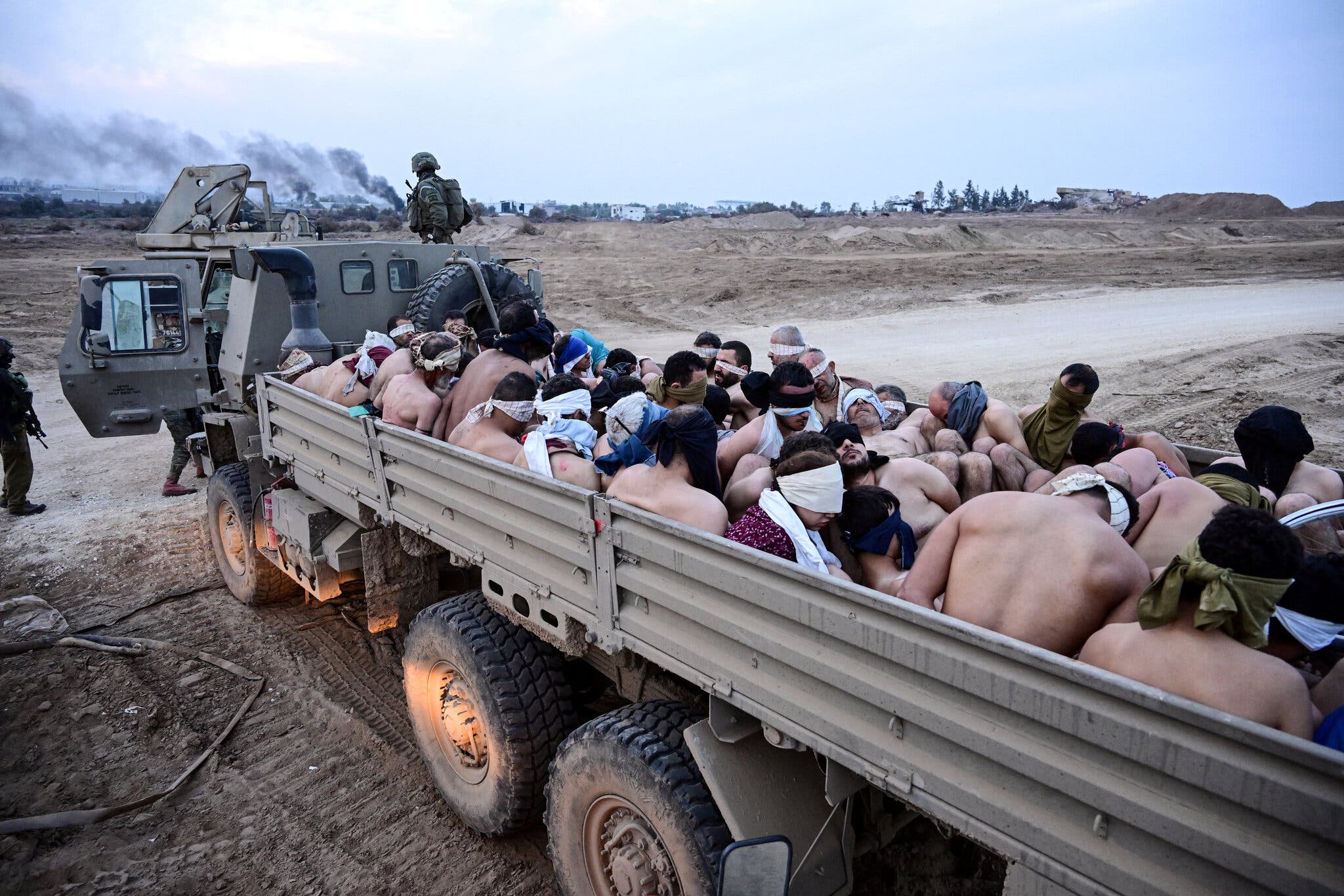 Ex-Israeli Soldiers Advocate For Release Of Gaza Captive Ex-Israeli Soldiers Advocate For Release Of Gaza Captive