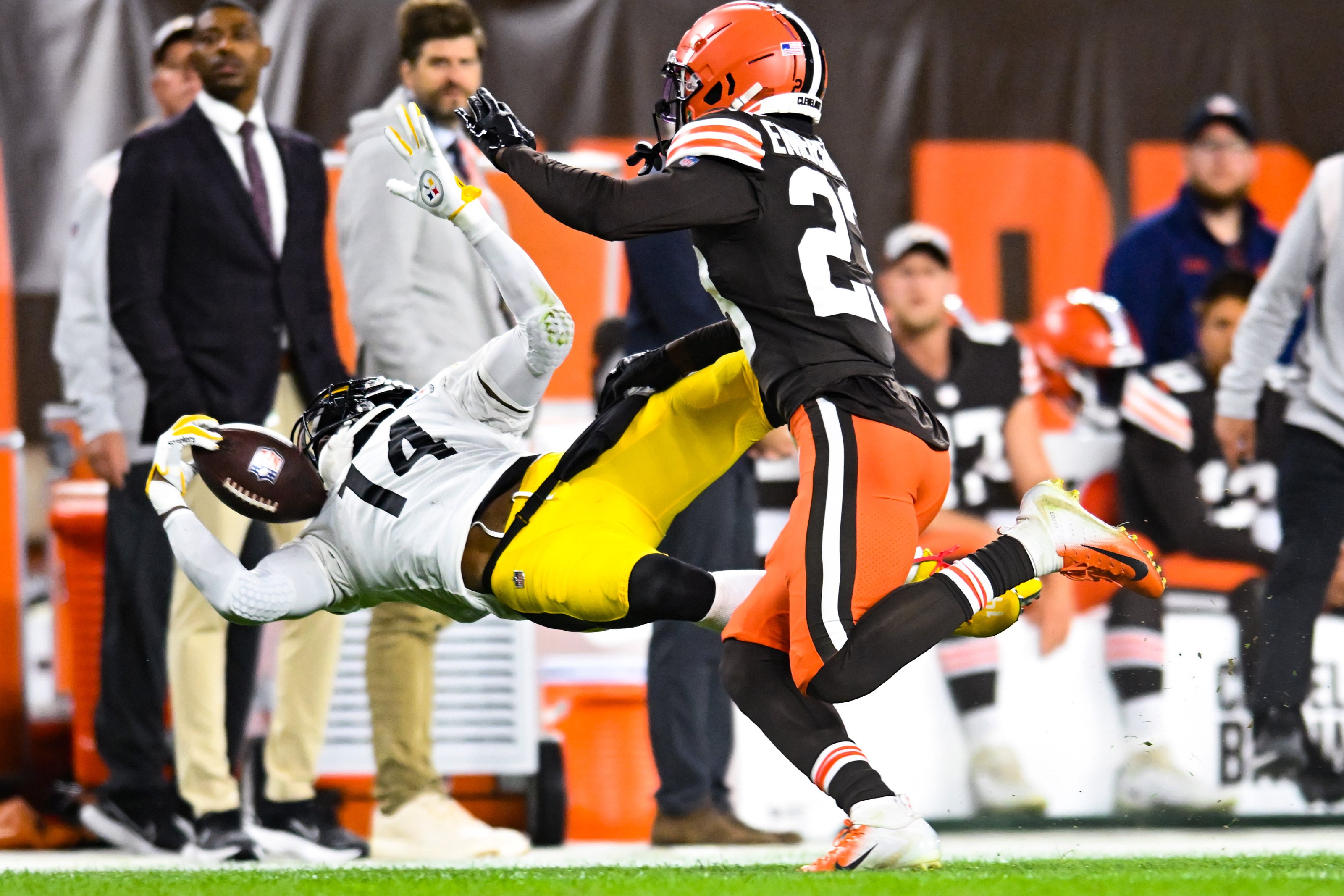 Ex-NFL GM On Pickens: Steelers Might Be Open To Trading Him Ex-NFL GM On Pickens: Steelers Might Be Open To Trading Him