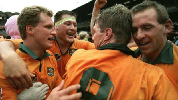 Ex-Wallaby Phipps Questions Australia's Rugby Supremacy Ex-Wallaby Phipps Questions Australia's Rugby Supremacy