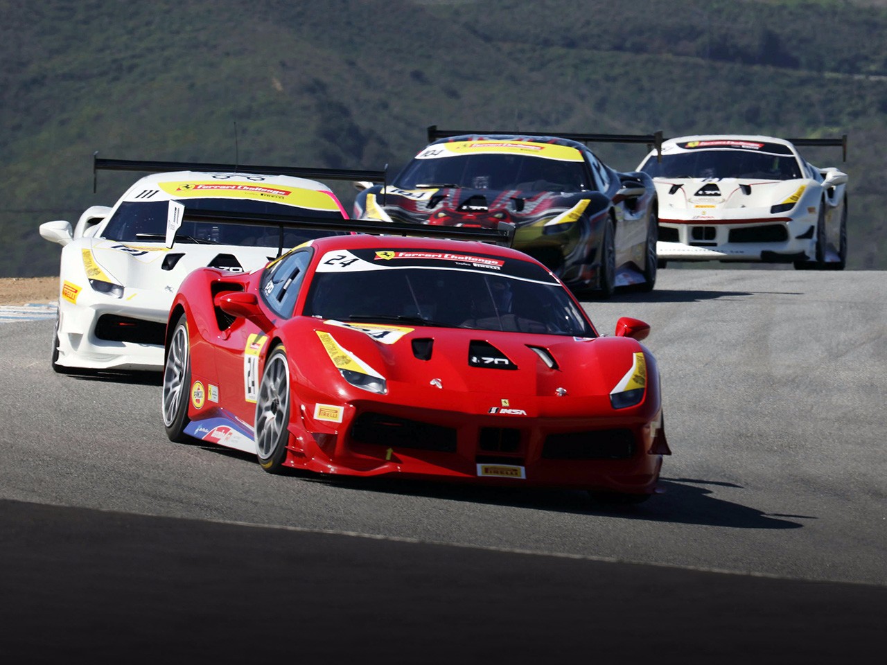 Experience The Ferrari Challenge: Racing Days In South Florida Experience The Ferrari Challenge: Racing Days In South Florida