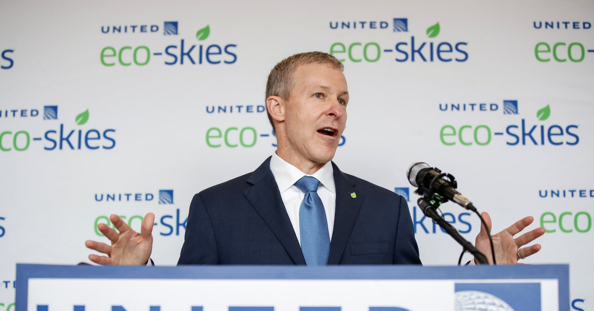 Extensive United Airlines Flight Cancellations From Newark Due To FAA Issue Extensive United Airlines Flight Cancellations From Newark Due To FAA Issue