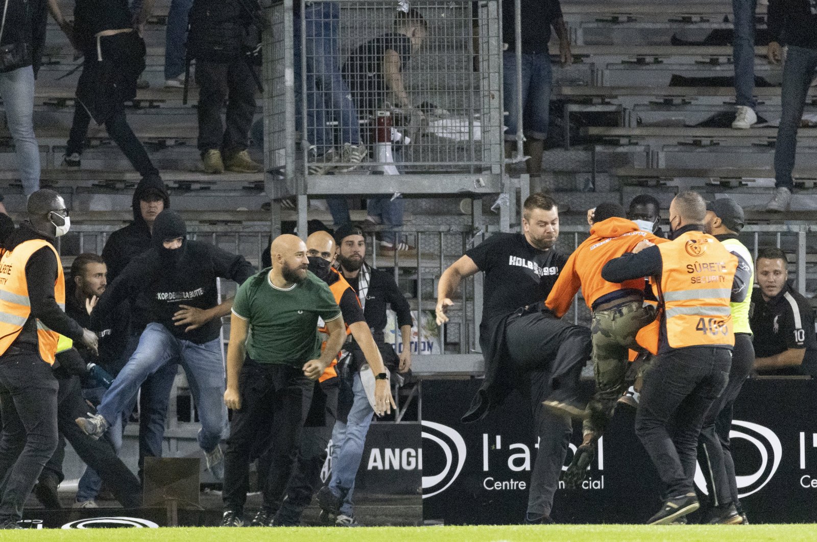 Fan Violence Concerns Prompt Enhanced Security At Ajax Vs AZ Football Match Fan Violence Concerns Prompt Enhanced Security At Ajax Vs AZ Football Match