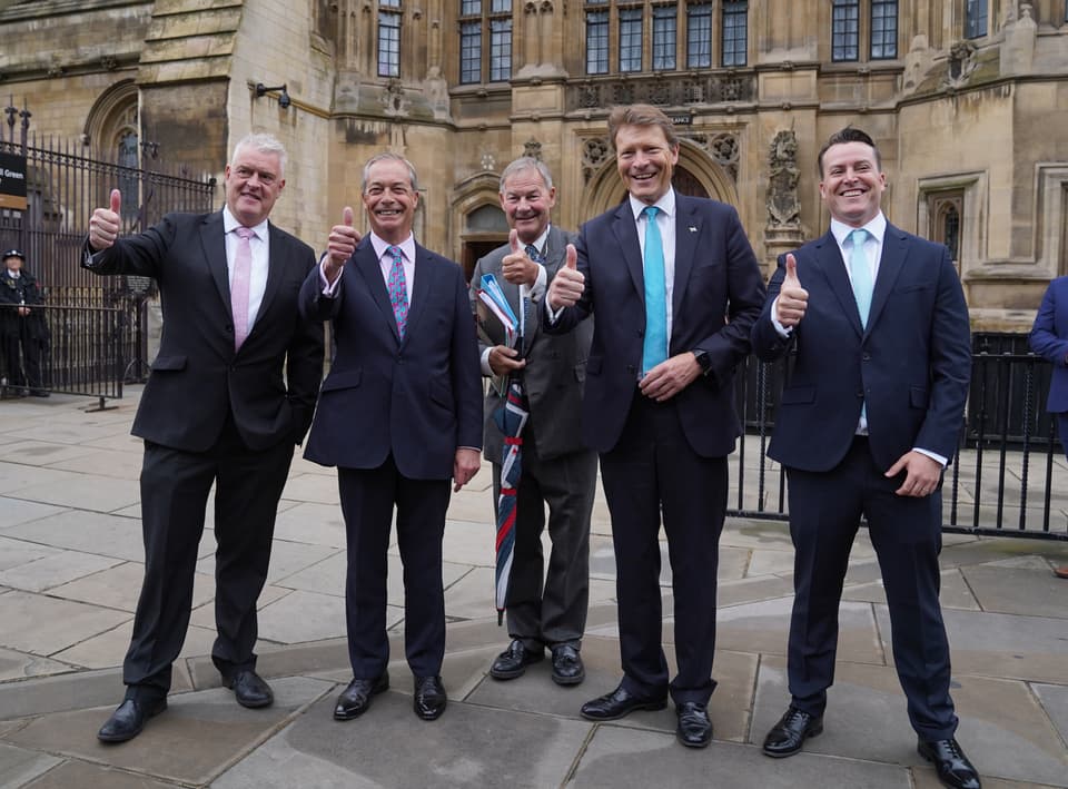 Farage's Future In Reform: A Case For Rupert Lowe's Leadership Farage's Future In Reform: A Case For Rupert Lowe's Leadership