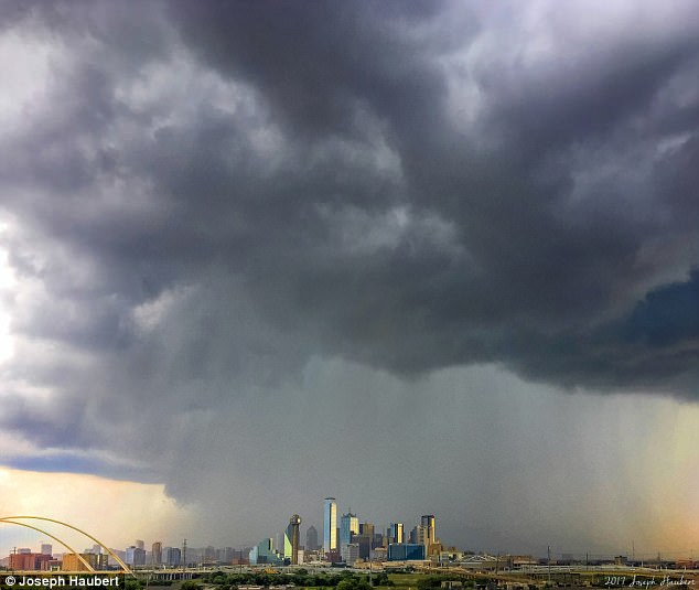 Flash Flood Warning Texas: North-Central Texas Under Downpour Alert Flash Flood Warning Texas: North-Central Texas Under Downpour Alert