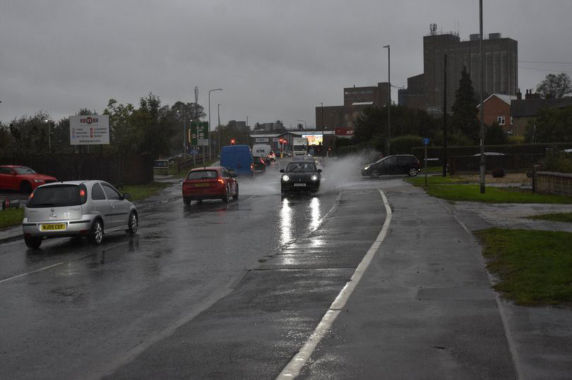 Flood Warnings & Alerts: A Comprehensive Guide To Protecting Yourself Flood Warnings & Alerts: A Comprehensive Guide To Protecting Yourself