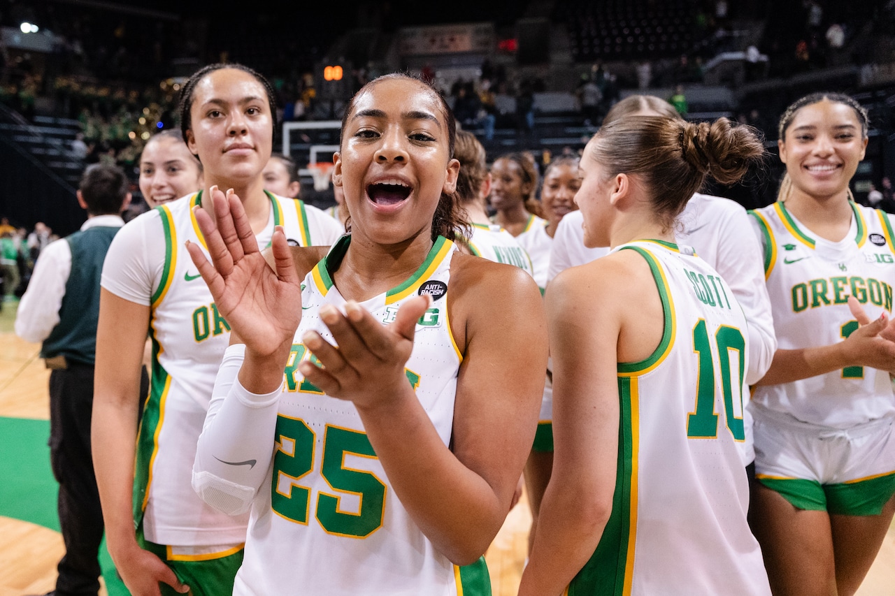 Former Oregon Duck Deja Kelly Delivers Clutch Performance For Aces Former Oregon Duck Deja Kelly Delivers Clutch Performance For Aces