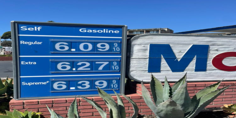 Gas Prices To Plummet For Memorial Day Weekend? Gas Prices To Plummet For Memorial Day Weekend?