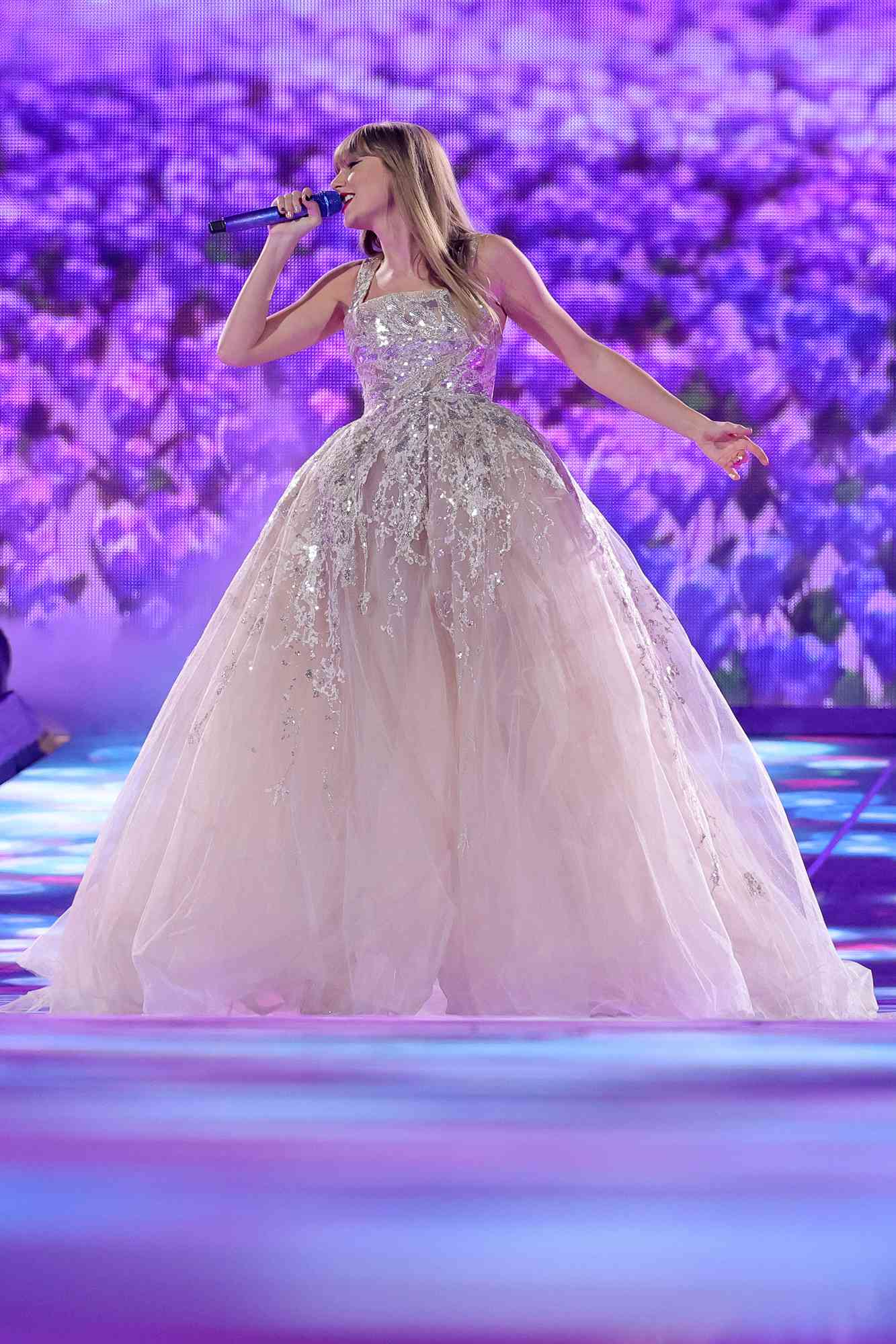 Get A Closer Look: High-Resolution Photos Of Taylor Swift's Eras Tour Outfits Get A Closer Look: High-Resolution Photos Of Taylor Swift's Eras Tour Outfits
