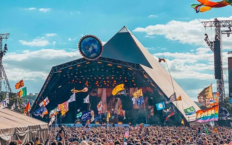 Glastonbury Stage Times 2024: Scheduling Conflicts Spark Fan Outrage Glastonbury Stage Times 2024: Scheduling Conflicts Spark Fan Outrage