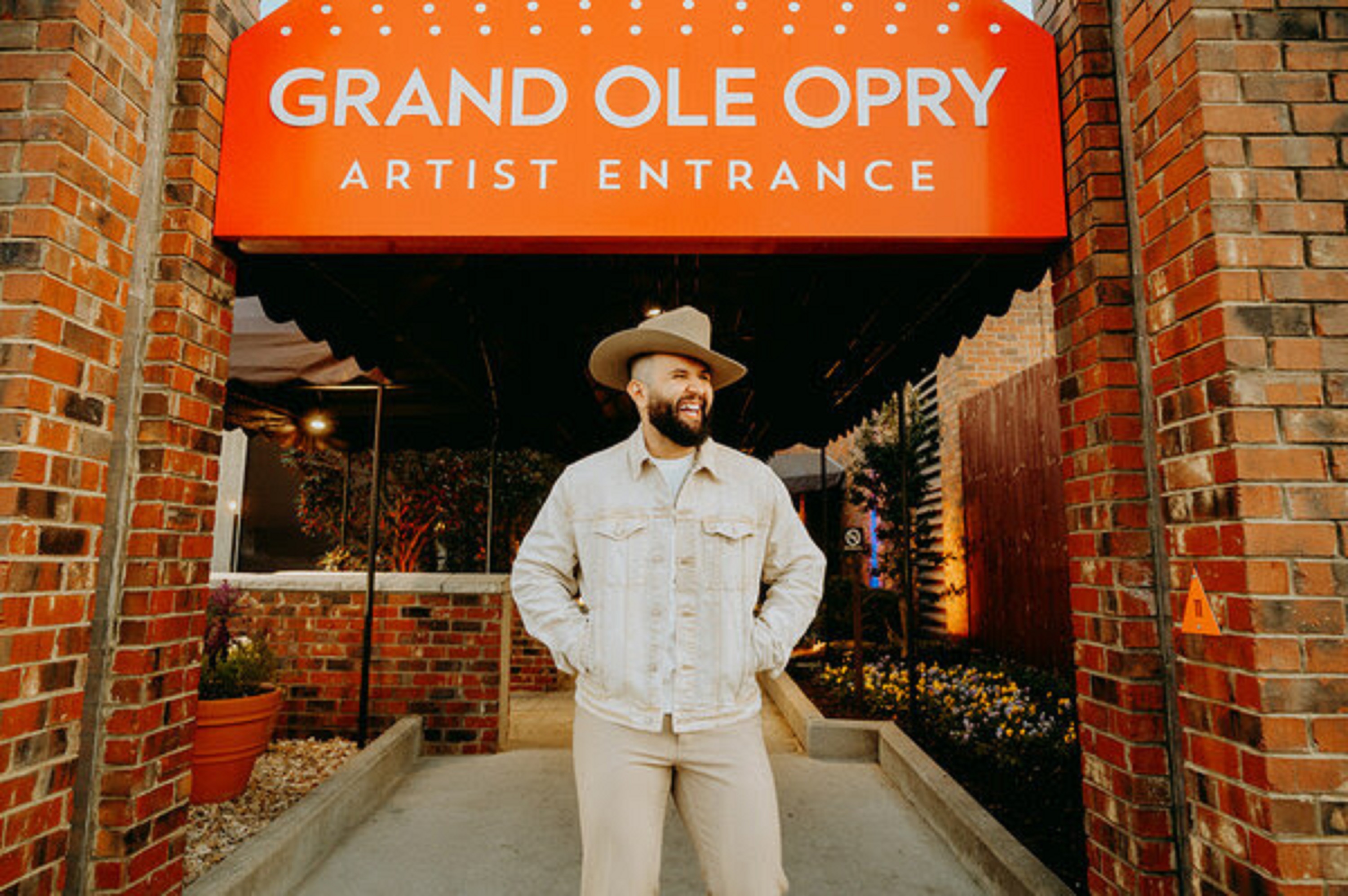 Grand Ole Opry's International Debut: Royal Albert Hall Date & Performers Announced Grand Ole Opry's International Debut: Royal Albert Hall Date & Performers Announced