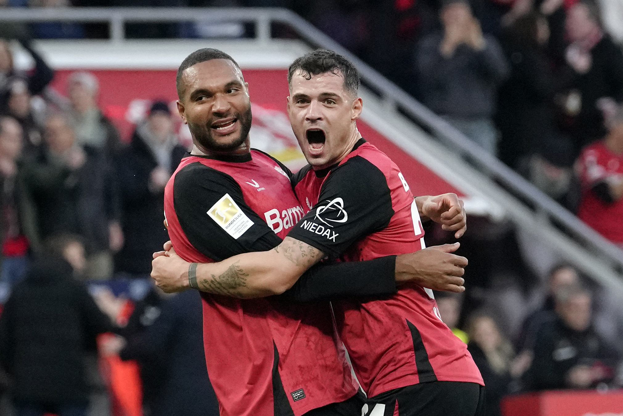 Granit Xhaka: Dominimi I Mesfushës Në Bundesligë Granit Xhaka: Dominimi I Mesfushës Në Bundesligë