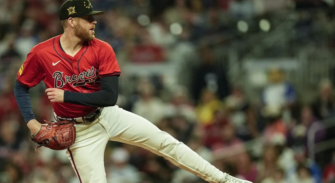 Gurriel's Pinch-Hit Magic: Padres Secure Victory Against Braves Gurriel's Pinch-Hit Magic: Padres Secure Victory Against Braves