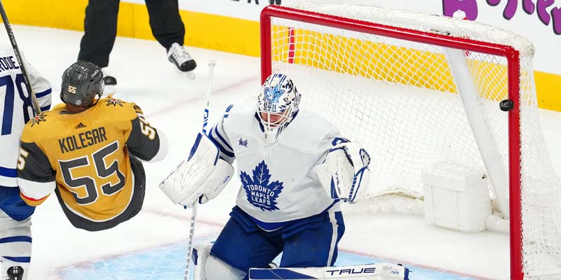 Hard-Fought 2-1 Win For Maple Leafs Against Avalanche Hard-Fought 2-1 Win For Maple Leafs Against Avalanche