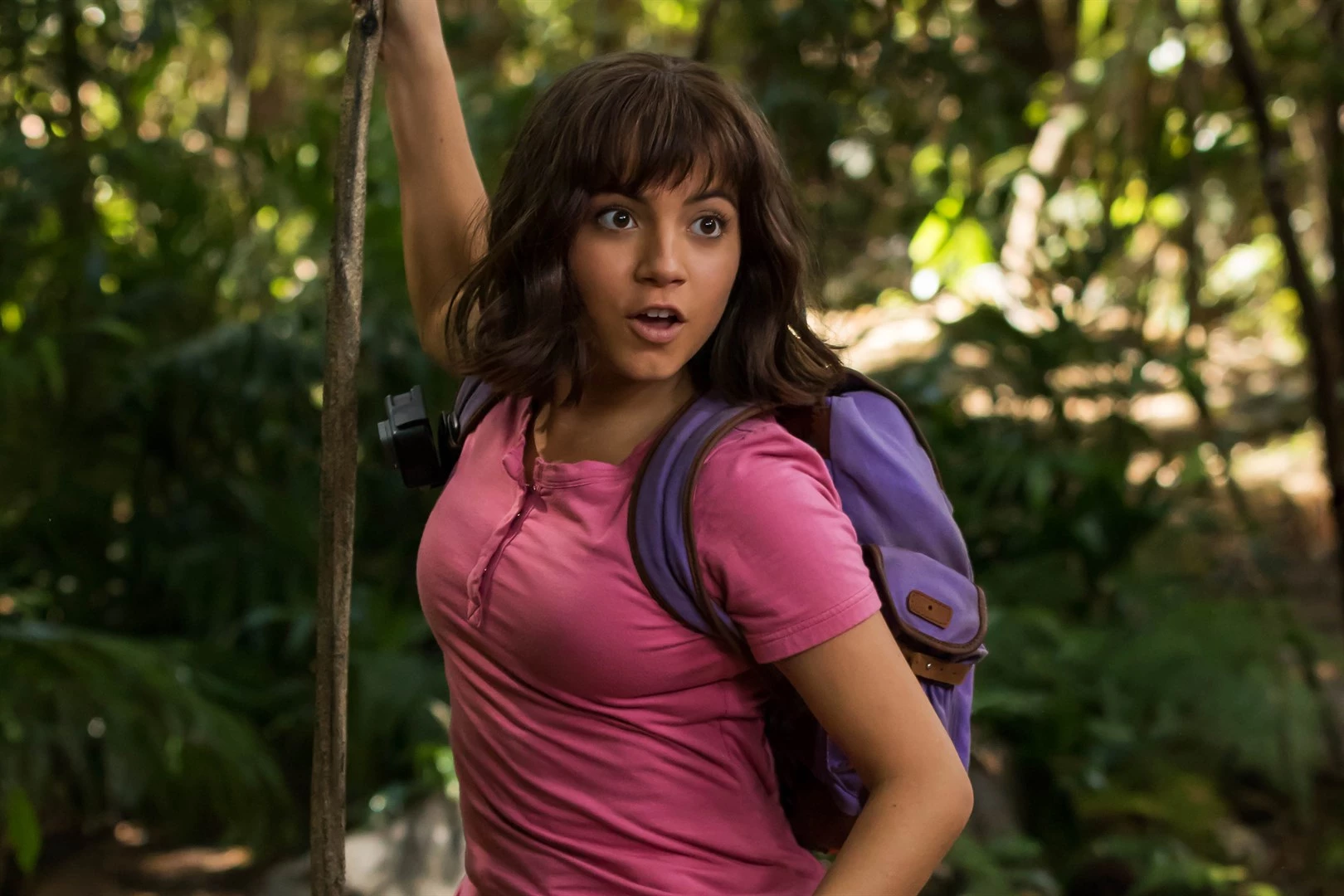 Hawkgirl Actor Discusses Superman Suit And Flight Scenes Hawkgirl Actor Discusses Superman Suit And Flight Scenes